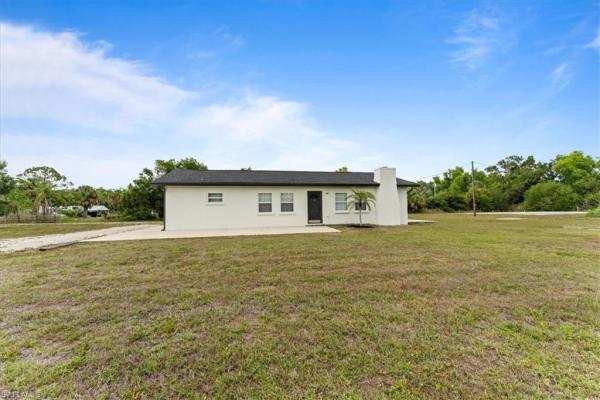 Fort Myers Residential, 19551 Spicewood Ln, Fort Myers, Florida 33908, image 1
