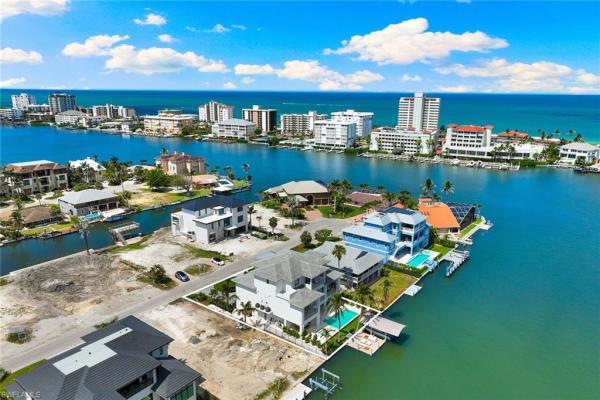 Conners At Vanderbilt Beach, 273 Trade Winds Ave, Naples, Florida 34108, image 2