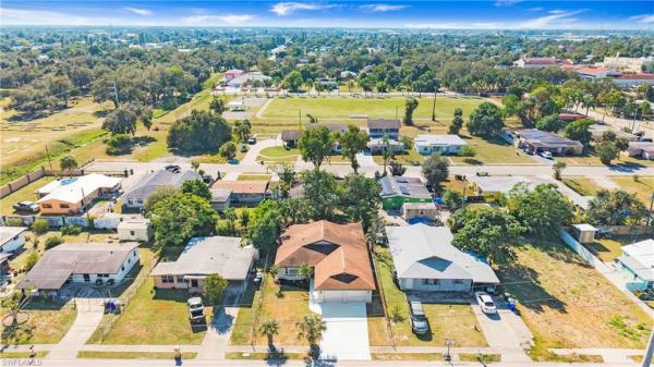 3148 Apache St, Fort Myers, Florida 33916, image 3