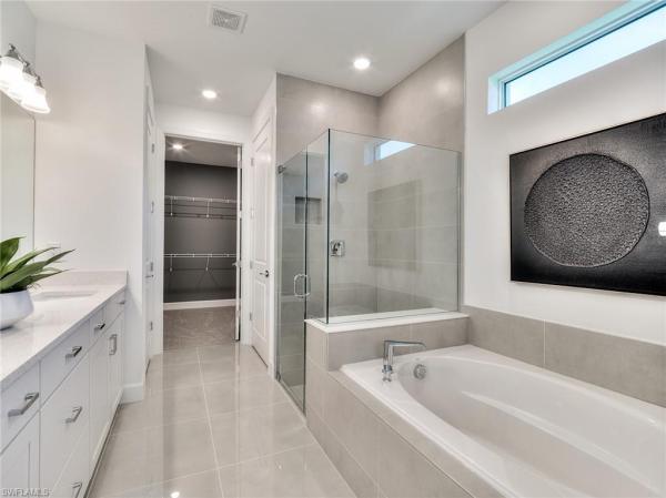 Del Webb Oak Creek, 17304 Green Buttonwood Way, North Fort Myers, Florida 33917, image 1