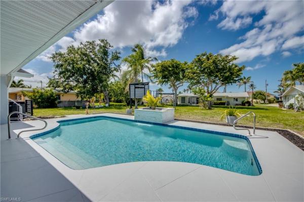 Cape Coral, 922 Dolphin Dr, Cape Coral, Florida 33904, image 1