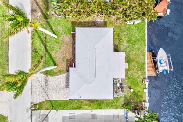 Island Harbors, 2839 Janet St, Matlacha, Florida 33993, image 1