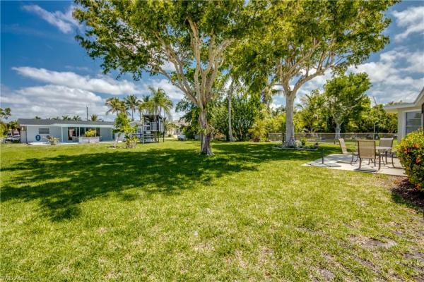 Cape Coral Residential, 1031 Dolphin Dr, Cape Coral, Florida 33904, image 2