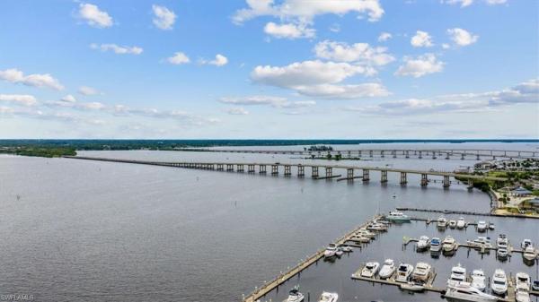 High Point Place, 2104 First St #1402, Fort Myers, Florida 33901, image 3