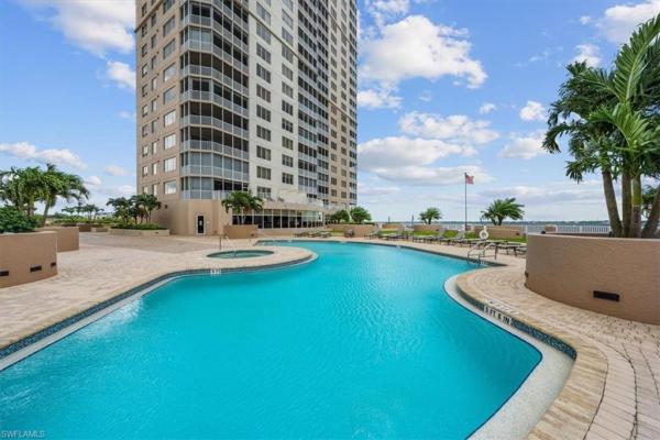 High Point Place, 2104 First St #1402, Fort Myers, Florida 33901, image 2