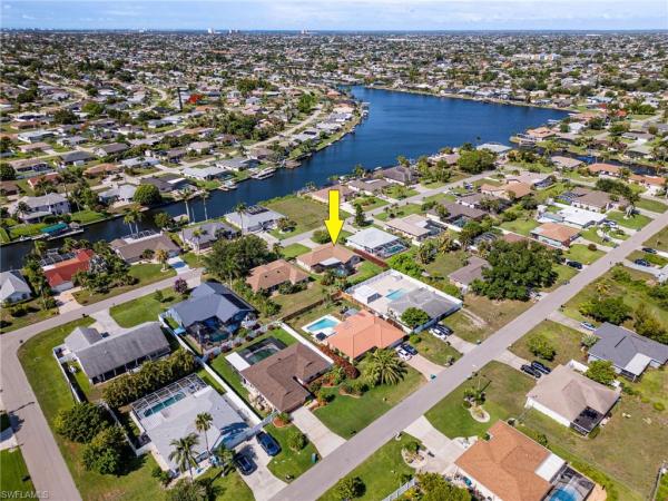 Cape Coral Residential, 325 33rd St, Cape Coral, Florida 33904, image 2