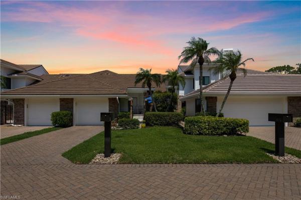 Villas Of Park Shore, 4014 Crayton Rd #B4, Naples, Florida 34103, image 1
