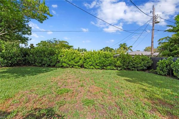 Palmlee Park, 3836 Lake St, Fort Myers, Florida 33901, image 2