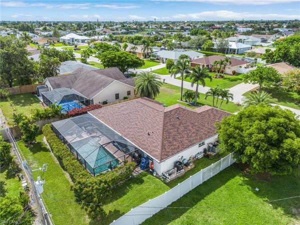 Cape Coral Residential, 907 19th Ter, Cape Coral, Florida 33990, image 2