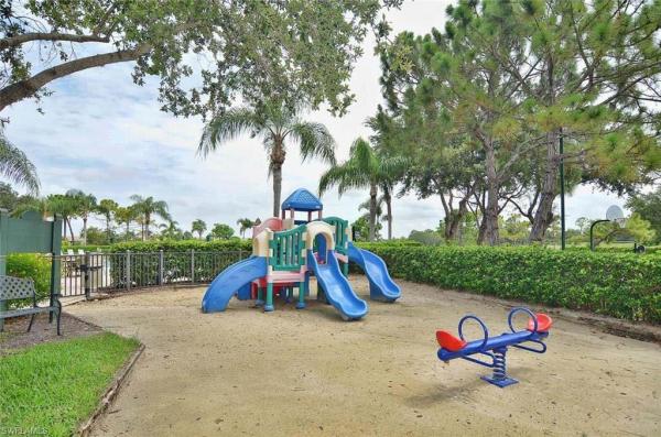6017 Trophy Dr #601, Naples, Florida 34110, image 1