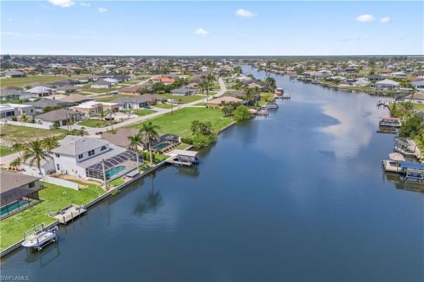 Cape Coral Residential, 3419 21st Ter, Cape Coral, Florida 33993, image 2