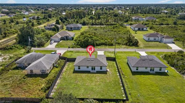 Lehigh Acres, 2804 W 64th St, Lehigh Acres, Florida 33971, image 1