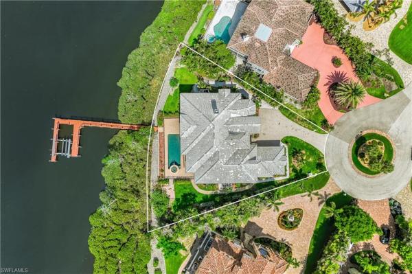 Jonathan Harbour, 17011 Tidewater Ln, Fort Myers, Florida 33908, image 1