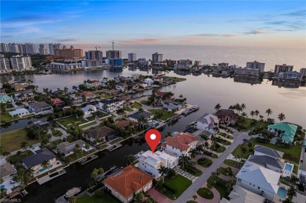 Conners At Vanderbilt Beach, 432 Bayside Ave, Naples, Florida 34108, image 3