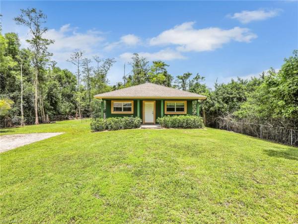 Logan Woods, 786 N Logan Blvd, Naples, Florida 34119, image 1