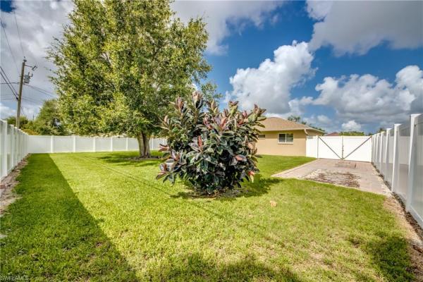Cape Coral Residential, 1719 Academy Blvd, Cape Coral, Florida 33990, image 2