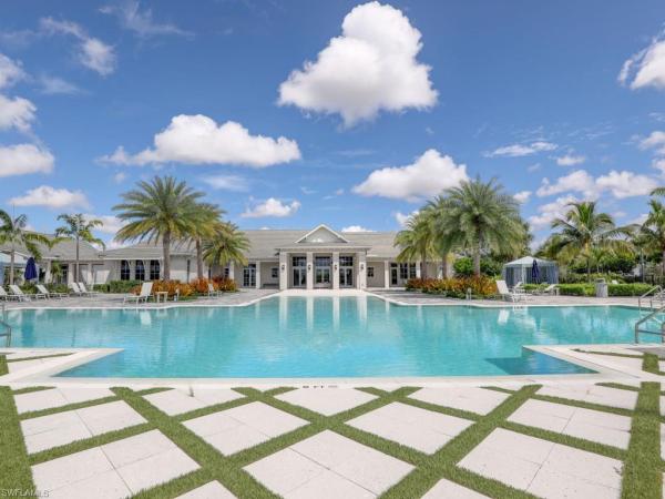 8860 Saint Lucia Dr #201, Naples, Florida 34114, image 1