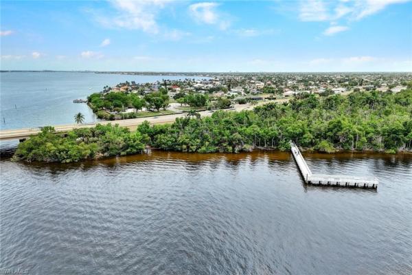Cape Coral Residential, 2118 18th Ave, Cape Coral, Florida 33990, image 2