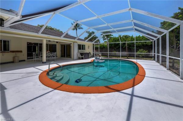 Palm River Estates, 639 Pompano Dr, Naples, Florida 34110, image 3