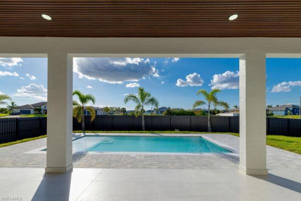 Cape Coral Residential, 1416 33rd Ave, Cape Coral, Florida 33993, image 1