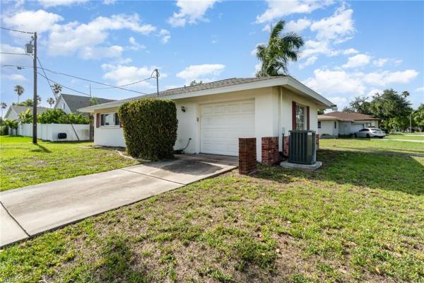 Palmlee Park, 3778 E Hanover St, Fort Myers, Florida 33901, image 1