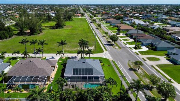 Cape Coral Residential, 2102 47th St, Cape Coral, Florida 33914, image 2