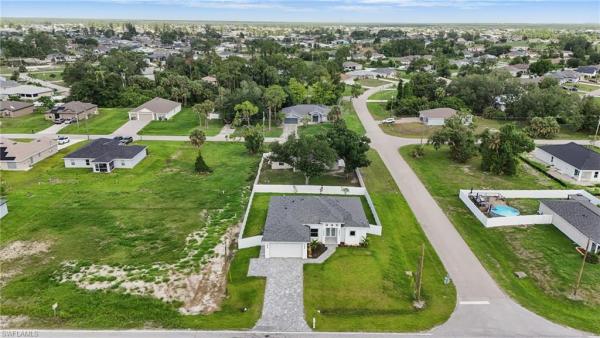Cape Coral Residential, 1923 Gator Cir, Cape Coral, Florida 33909, image 3