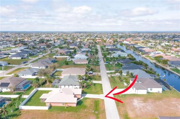 Cape Coral Residential, 2024 29th Ter, Cape Coral, Florida 33914, image 2