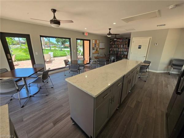Tropic Schooner, 1542 Mainsail Dr #1, Naples, Florida 34114, image 2