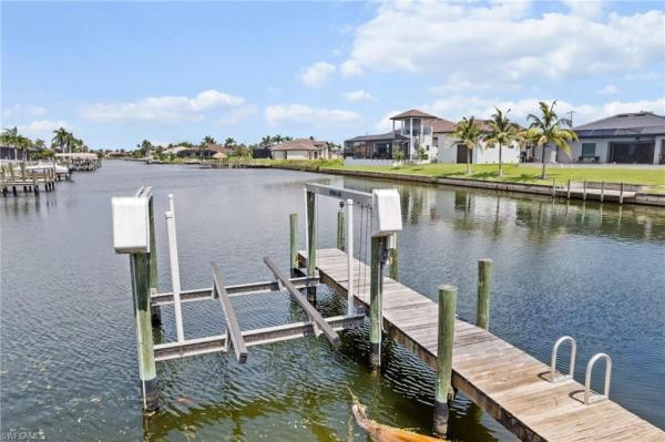 Cape Coral, 4007 Surfside Blvd, Cape Coral, Florida 33914, image 1