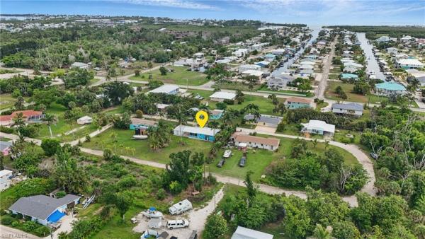 Pine Island, 7434 Cares Away Park Cir, Bokeelia, Florida 33922, image 2