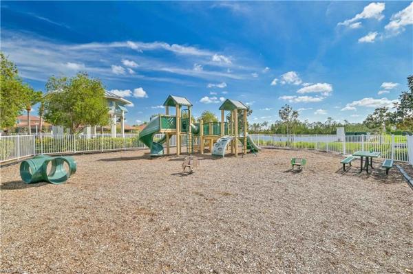 Lindsford, 4209 Bloomfield St, Fort Myers, Florida 33916, image 1