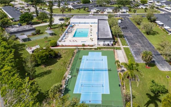 Myerlee Gardens, 6884 Sandtrap Dr #4, Fort Myers, Florida 33919, image 3