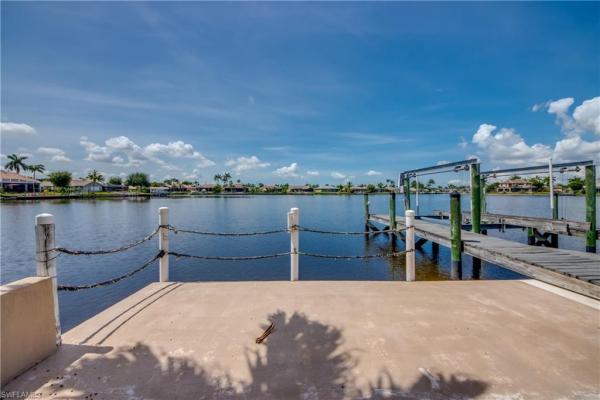 Cape Coral Residential, 2022 Four Mile Cove Pkwy, Cape Coral, Florida 33990, image 2