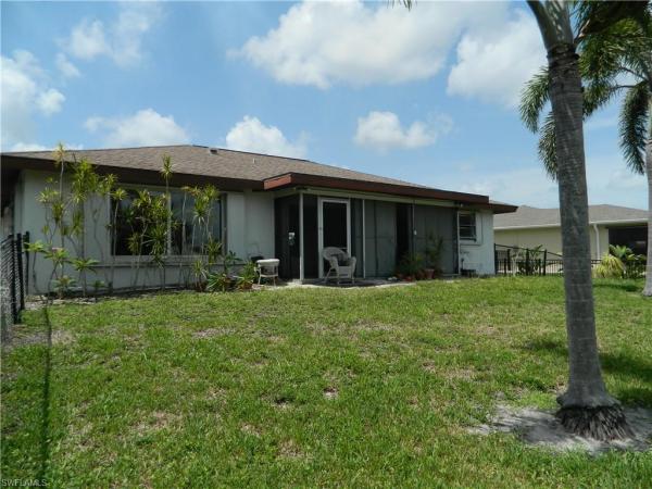 Island Park Woodlands, 6408 Cocos Dr, Fort Myers, Florida 33908, image 1