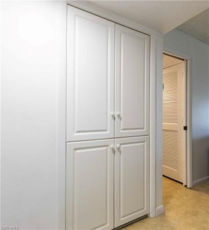 High Point Country Club, 21 E High Point Cir #206, Naples, Florida 34103, image 2