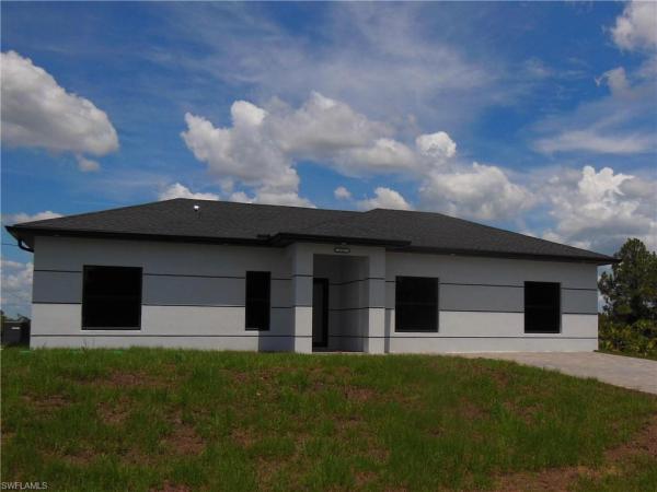 Lehigh Acres, 821 S Bell Blvd, Lehigh Acres, Florida 33974, image 1