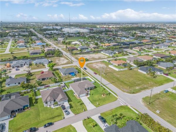 Cape Coral Residential, 1922 30th St, Cape Coral, Florida 33914, image 3