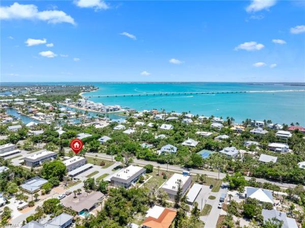 601 Periwinkle Way #D1, Sanibel, Florida 33957, image 1