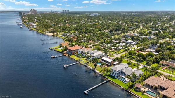 Riverside, 1219 Osceola Dr, Fort Myers, Florida 33901, image 2