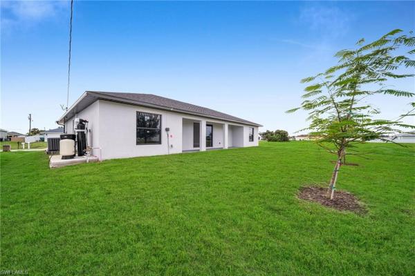 Cape Coral Residential, 1421 7th Pl, Cape Coral, Florida 33993, image 2