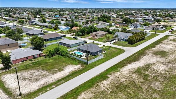 Cape Coral Residential, 709 27th St, Cape Coral, Florida 33914, image 2