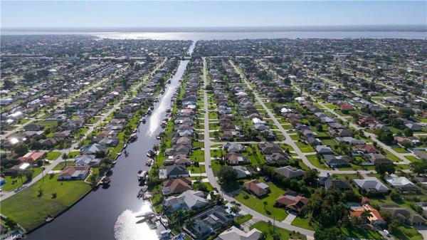 Cape Coral, 1154 32nd St, Cape Coral, Florida 33904, image 1