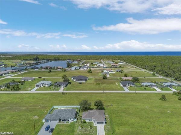 Cape Coral, 4006 41st Ave, Cape Coral, Florida 33993, image 1