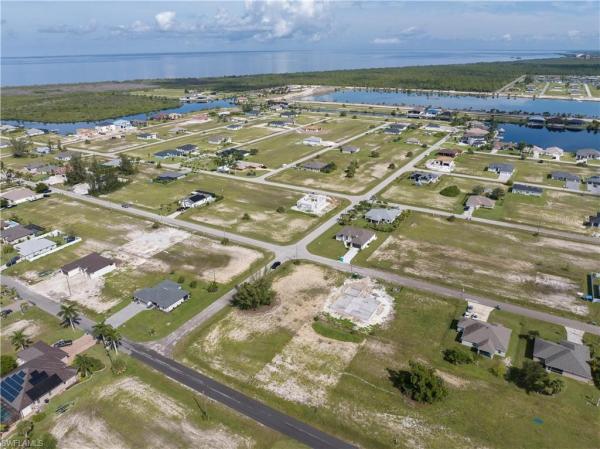 Cape Coral Residential, 4333 34th St, Cape Coral, Florida 33993, image 2