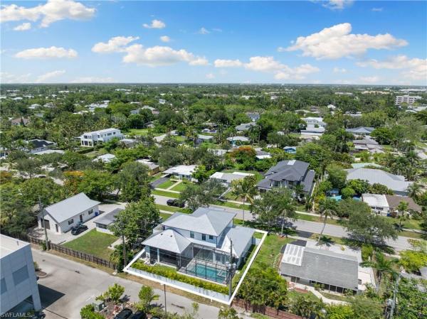 Lake Park, 855 N 10th St, Naples, Florida 34102, image 2