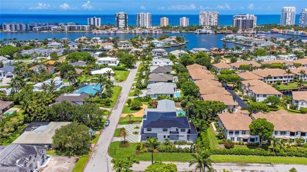 Park Shore, 655 Parkview Ln, Naples, Florida 34103, image 1