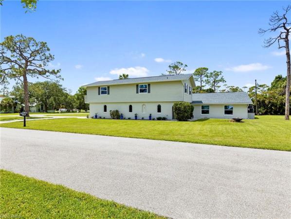 Heritage Farms, 3704 Blue Heron Dr, Fort Myers, Florida 33908, image 1