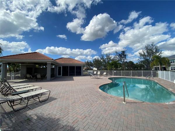 12101 Santaluz Dr #201, Fort Myers, Florida 33913, image 1