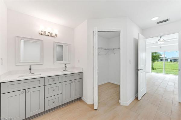 Gator Circle, 1441 34th St, Cape Coral, Florida 33909, image 1